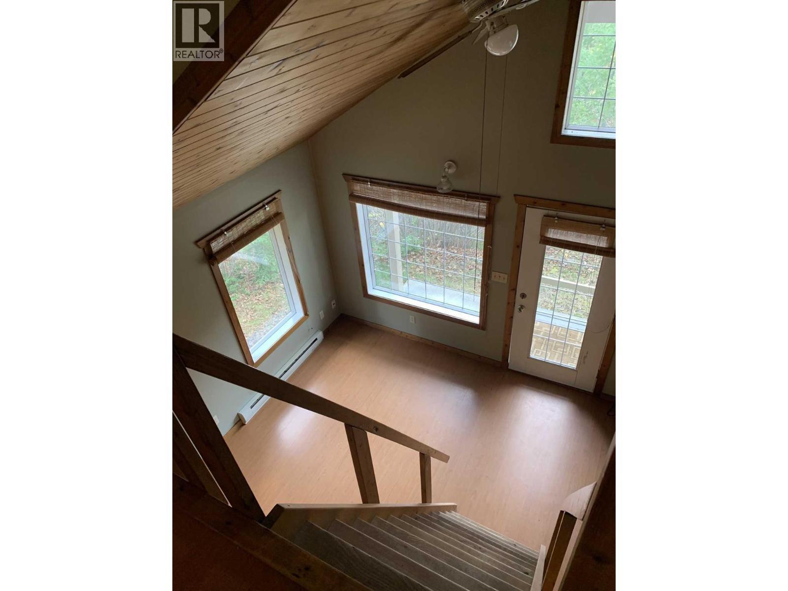 5525 Ducksway Road, Winlaw, BC - Indoor Photo Showing Other Room