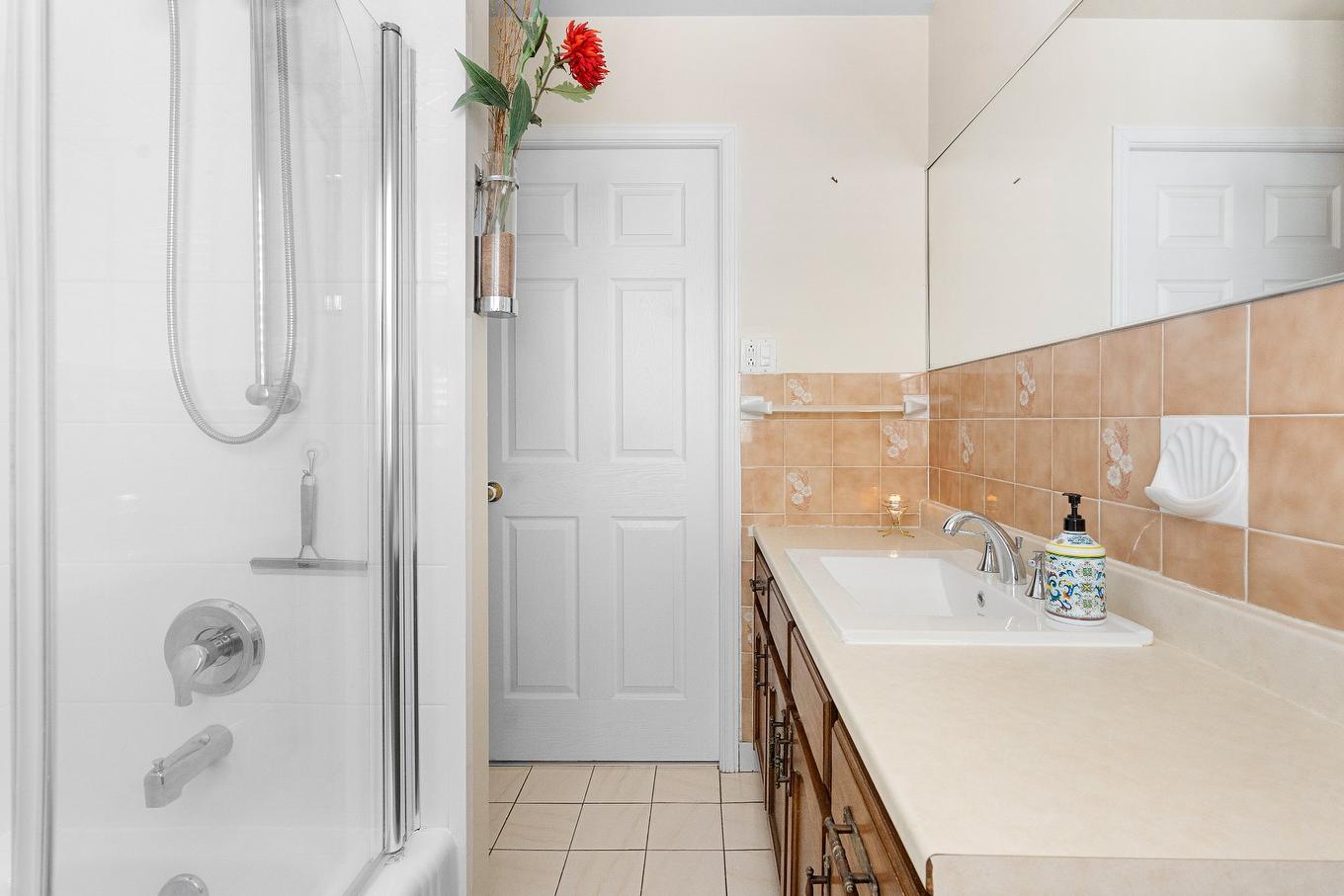 Bathroom - 80 Rue Théophile-Hallé, Lévis (Les Chutes-De-La-Chaudière-Est), QC - Indoor Photo Showing Bathroom