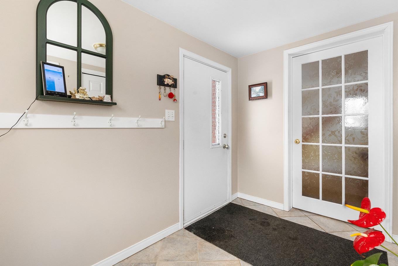 Hall - 80 Rue Théophile-Hallé, Lévis (Les Chutes-De-La-Chaudière-Est), QC - Indoor Photo Showing Other Room