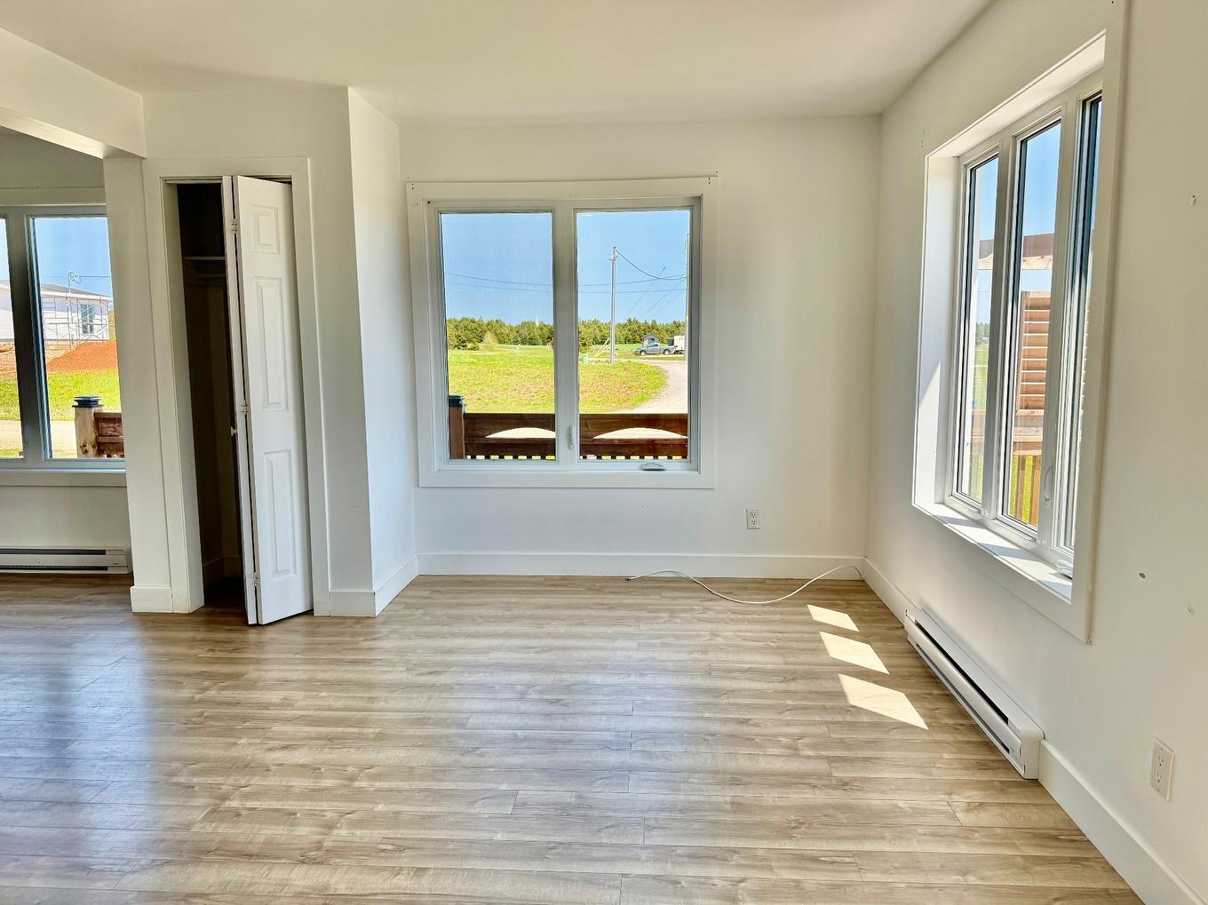 Salon - 142 Ch. Marcoux, Les Îles-De-La-Madeleine, QC - Indoor Photo Showing Other Room