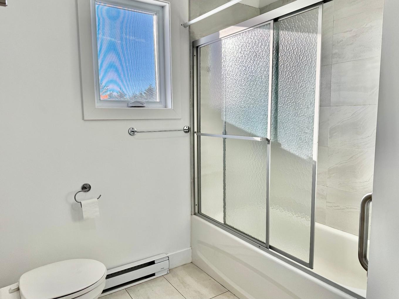 Salle de bains - 142 Ch. Marcoux, Les Îles-De-La-Madeleine, QC - Indoor Photo Showing Bathroom