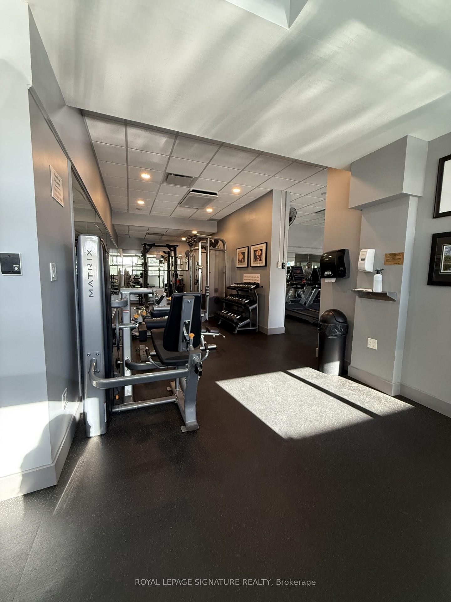 1609-65 Harbour Square, Toronto, ON - Indoor Photo Showing Gym Room