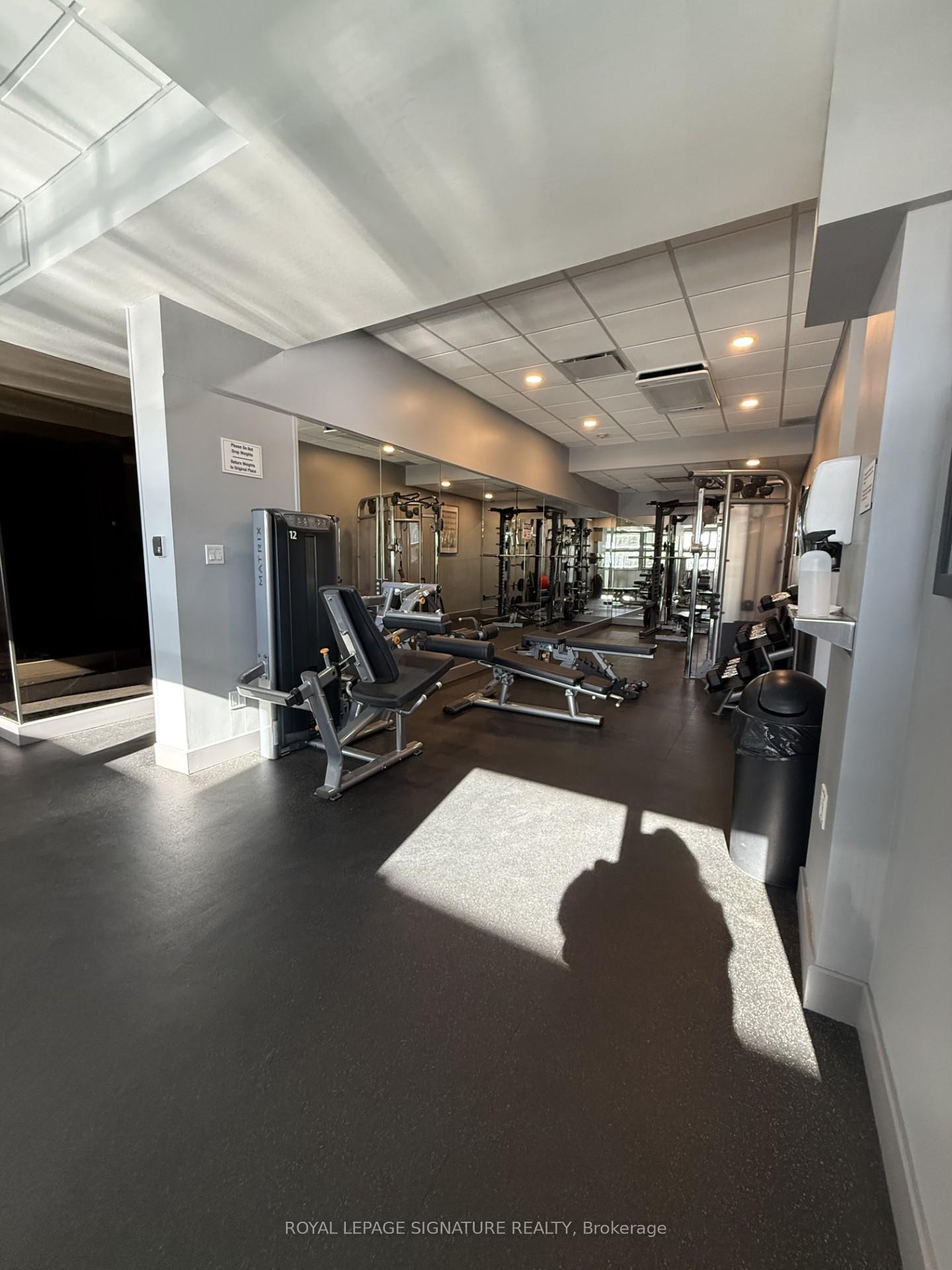 1609-65 Harbour Square, Toronto, ON - Indoor Photo Showing Gym Room