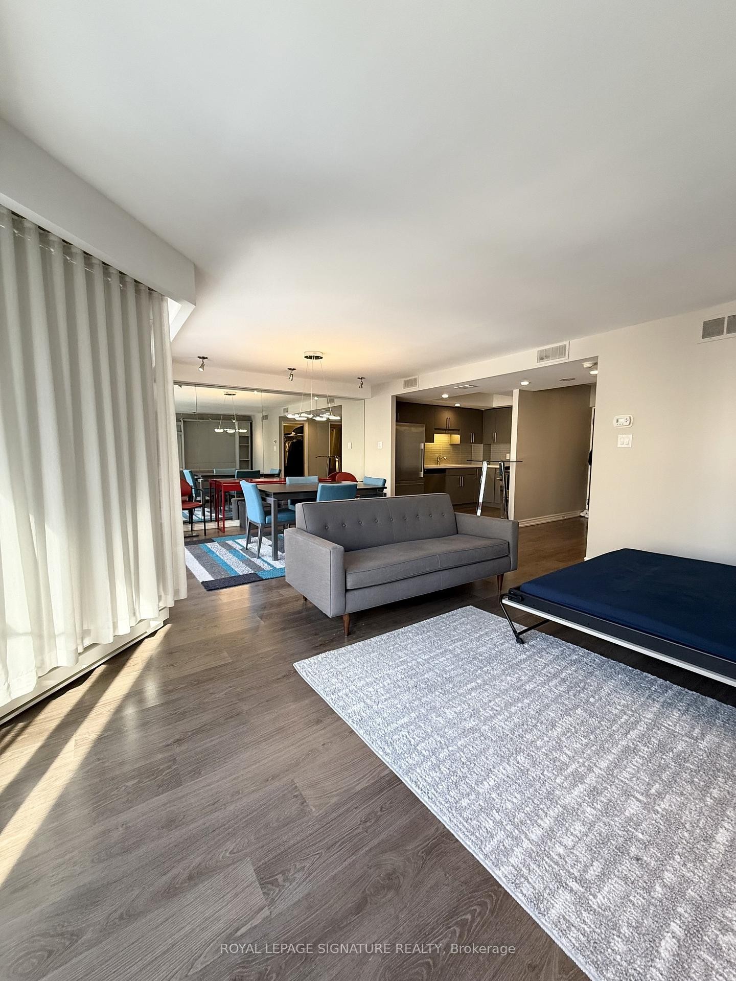 1609-65 Harbour Square, Toronto, ON - Indoor Photo Showing Other Room