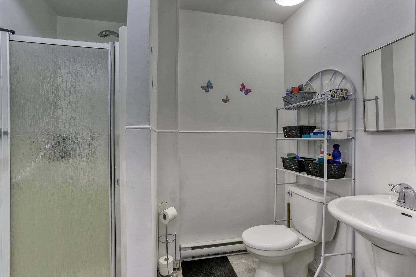 Bathroom - 578 8E Avenue, Shawinigan, QC - Indoor Photo Showing Bathroom