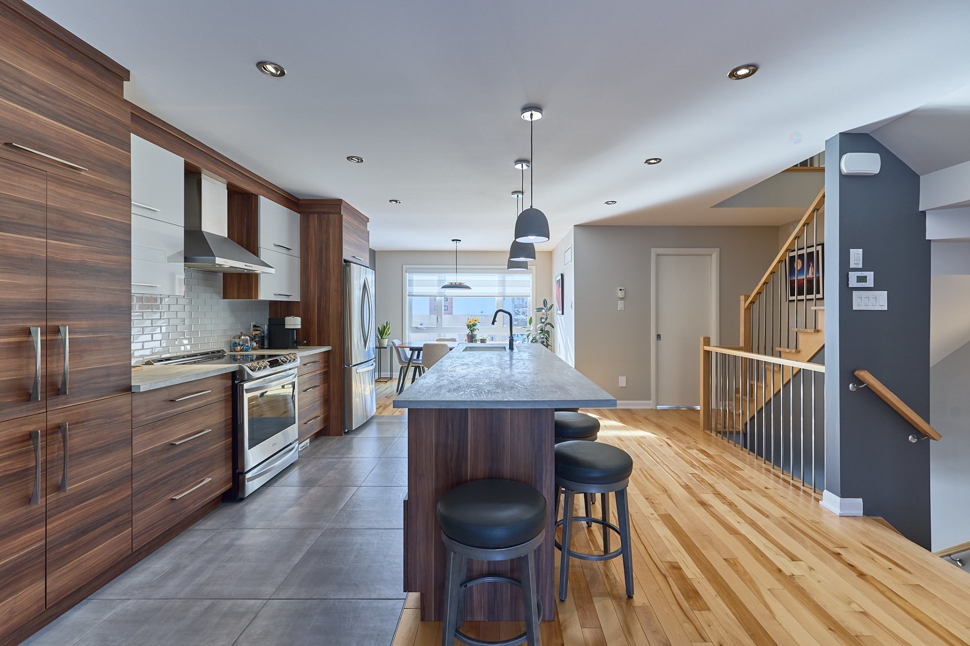 Overall view - 461 Rue De St-Gabriel, Mascouche, QC - Indoor Photo Showing Kitchen With Upgraded Kitchen