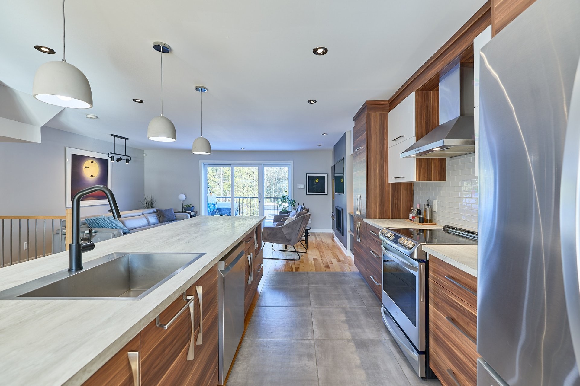 Kitchen - 461 Rue De St-Gabriel, Mascouche, QC - Indoor Photo Showing Kitchen With Upgraded Kitchen