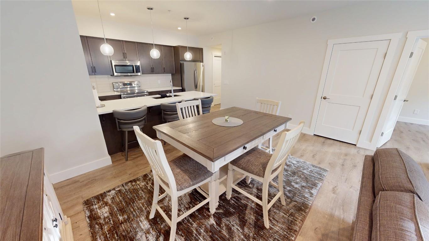 212-355 Legacy Lookout, Cranbrook, BC - Indoor Photo Showing Dining Room