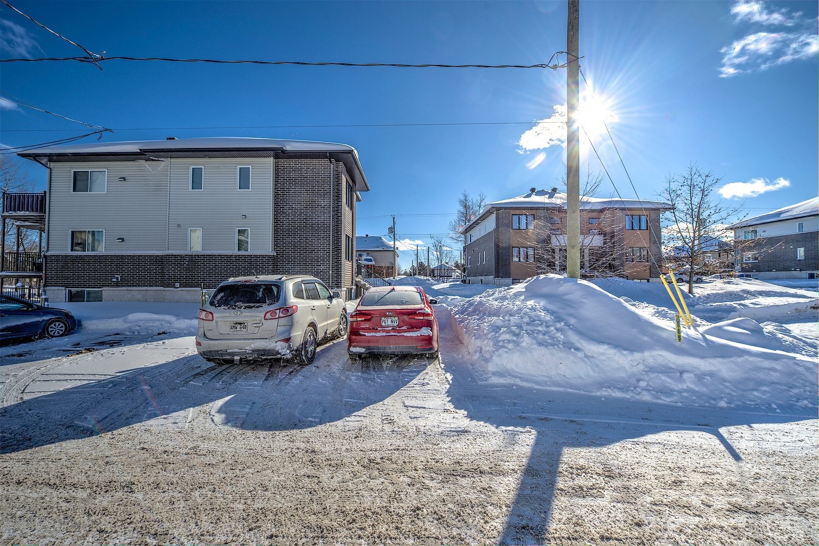 Parking - 331 Boul. Jérobelle, Saint-Jérôme, QC - Outdoor