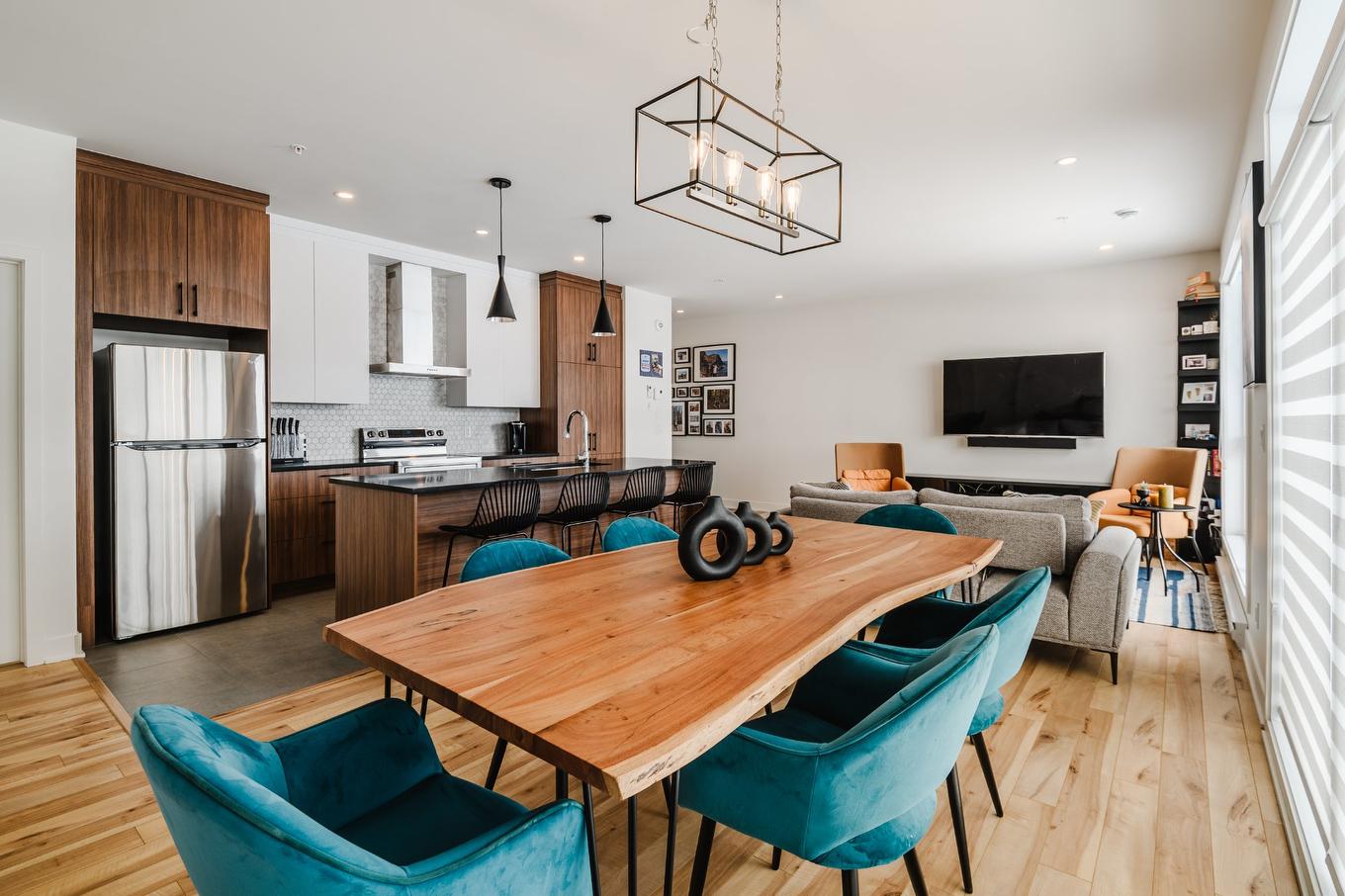 Overall view - 206-3660 Rue Roland-Marquette, Longueuil (Saint-Hubert), QC - Indoor Photo Showing Dining Room