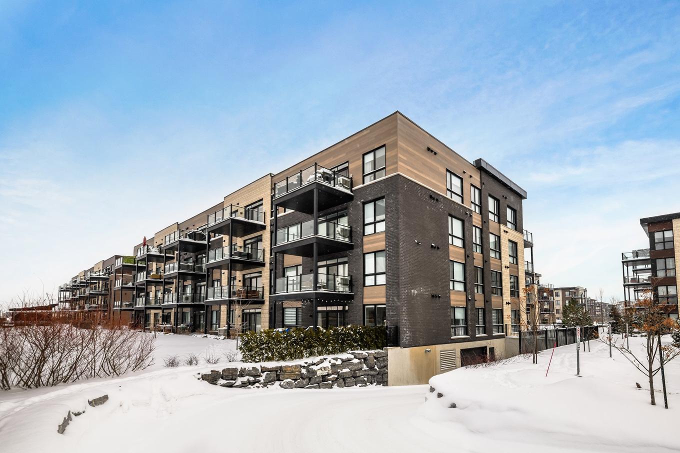 Back facade - 206-3660 Rue Roland-Marquette, Longueuil (Saint-Hubert), QC - Outdoor With Facade