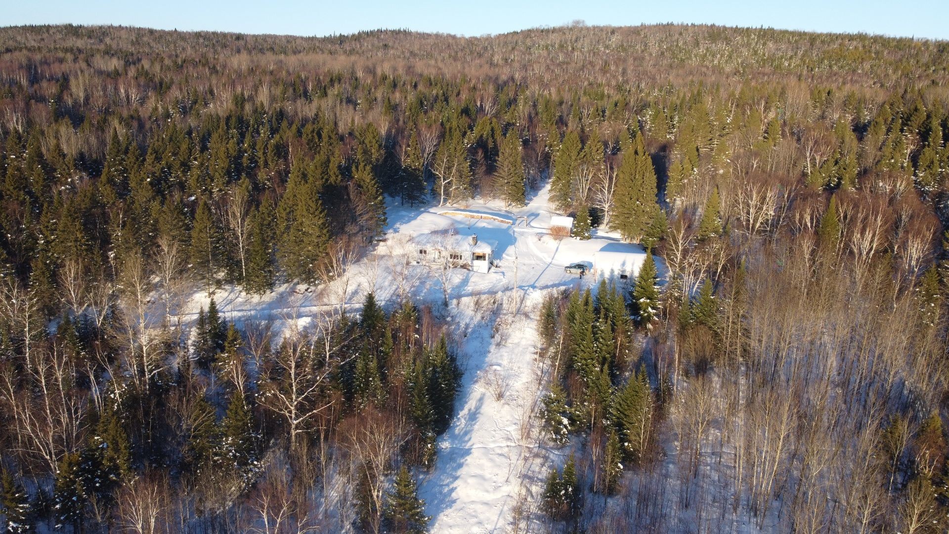 Photo aérienne - 6560 Ch. Brassard, Saint-Zénon, QC