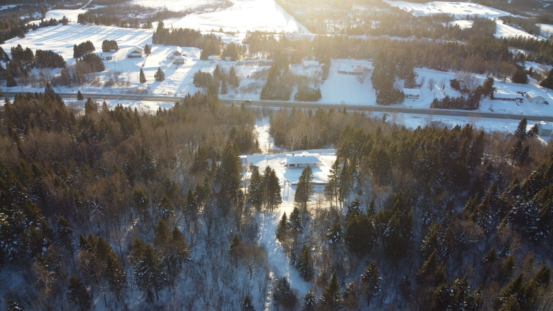 Photo aérienne - 6560 Ch. Brassard, Saint-Zénon, QC