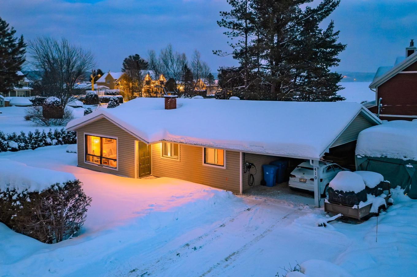 Vue d'ensemble - 410 Av. Des Aunes, Magog, QC - Outdoor