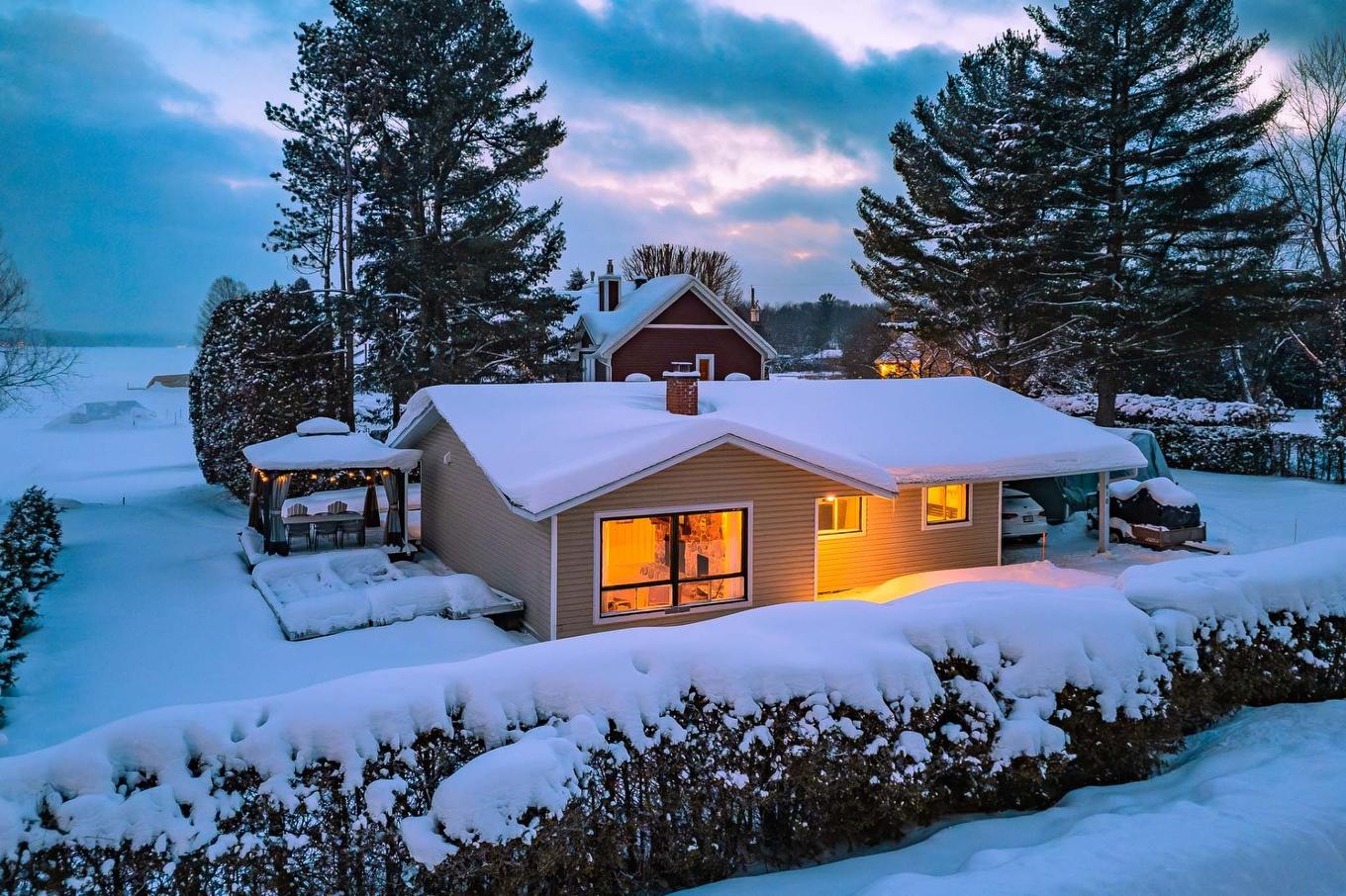 Façade - 410 Av. Des Aunes, Magog, QC - Outdoor