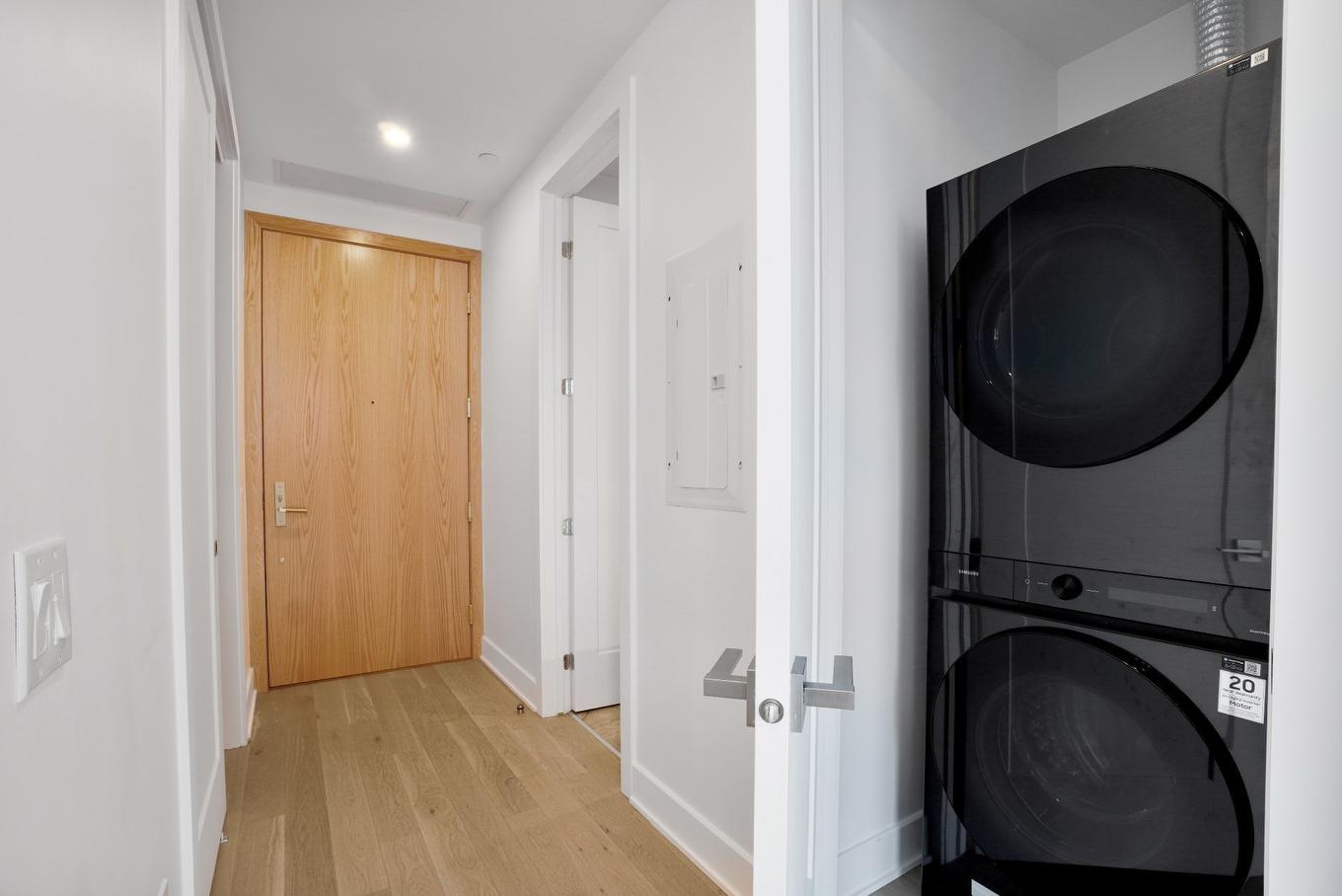 Salle de lavage - Ph2605-2060 Rue Peel, Montréal (Ville-Marie), QC - Indoor Photo Showing Laundry Room