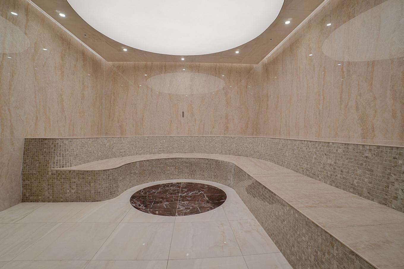 Spa - Ph2605-2060 Rue Peel, Montréal (Ville-Marie), QC - Indoor Photo Showing Bathroom