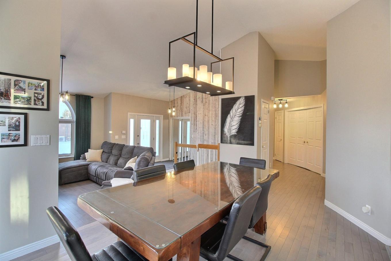 Vue d'ensemble - 316 Rue Canadienne, Val-D'Or, QC - Indoor Photo Showing Dining Room