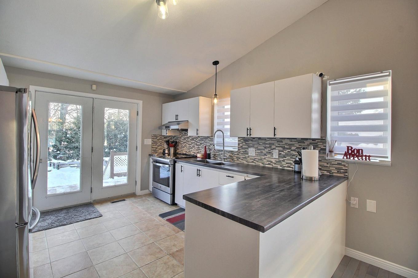 Cuisine - 316 Rue Canadienne, Val-D'Or, QC - Indoor Photo Showing Kitchen