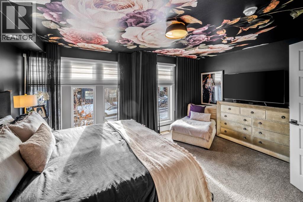 1910 48 Avenue Sw, Calgary, AB - Indoor Photo Showing Bedroom