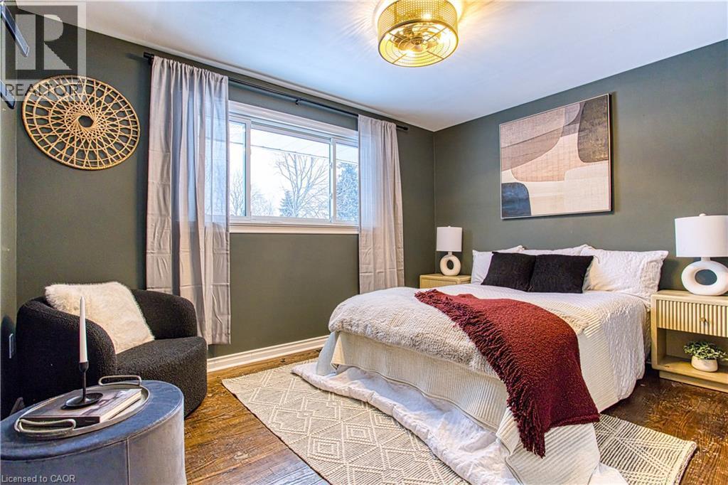 111 Leitch Drive, Grimsby, ON