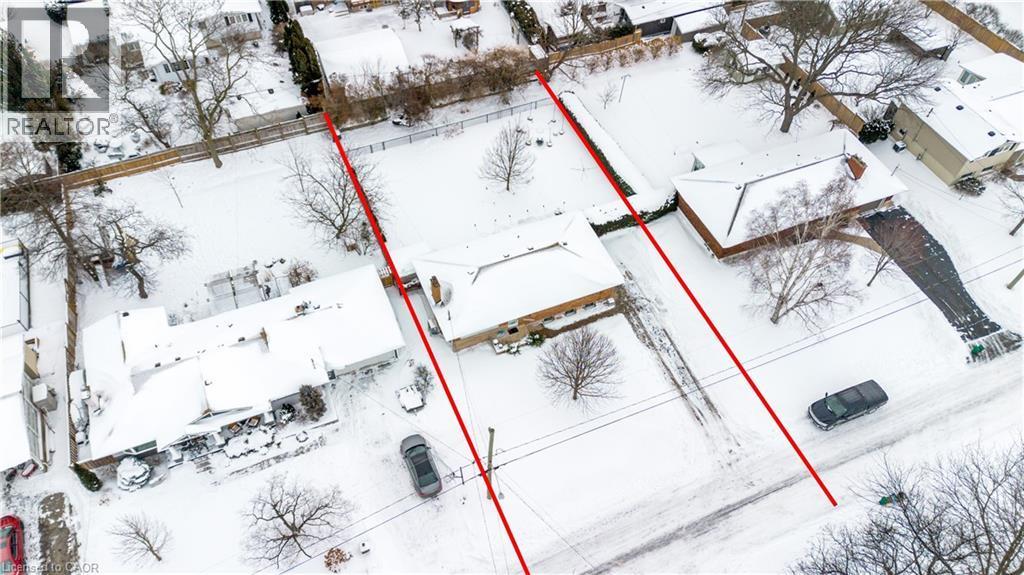 111 Leitch Drive, Grimsby, ON