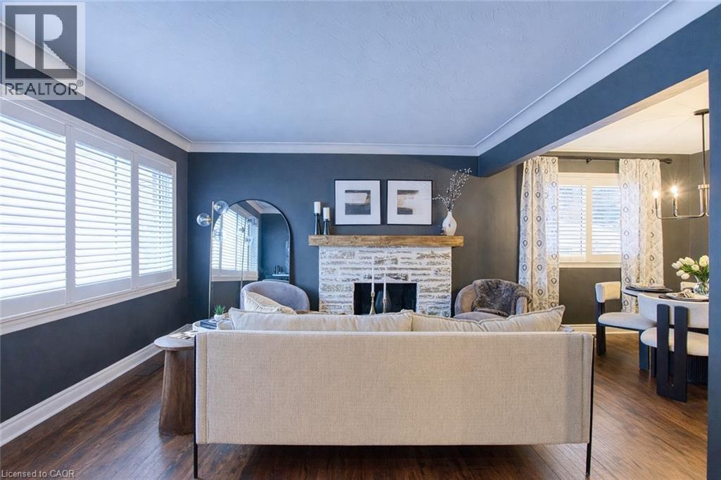 111 Leitch Drive, Grimsby, ON