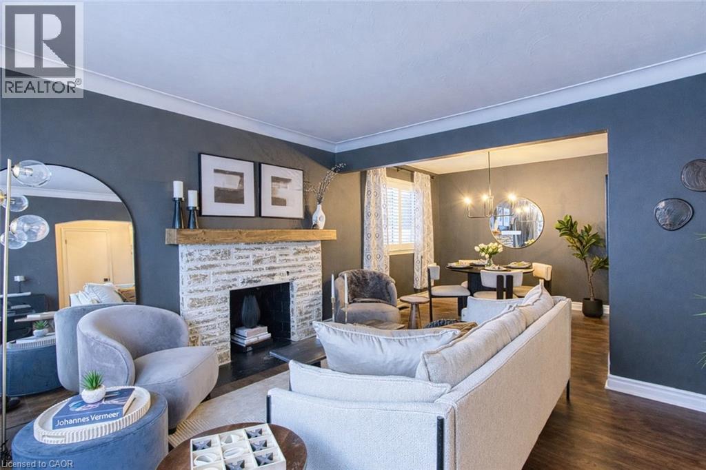 111 Leitch Drive, Grimsby, ON