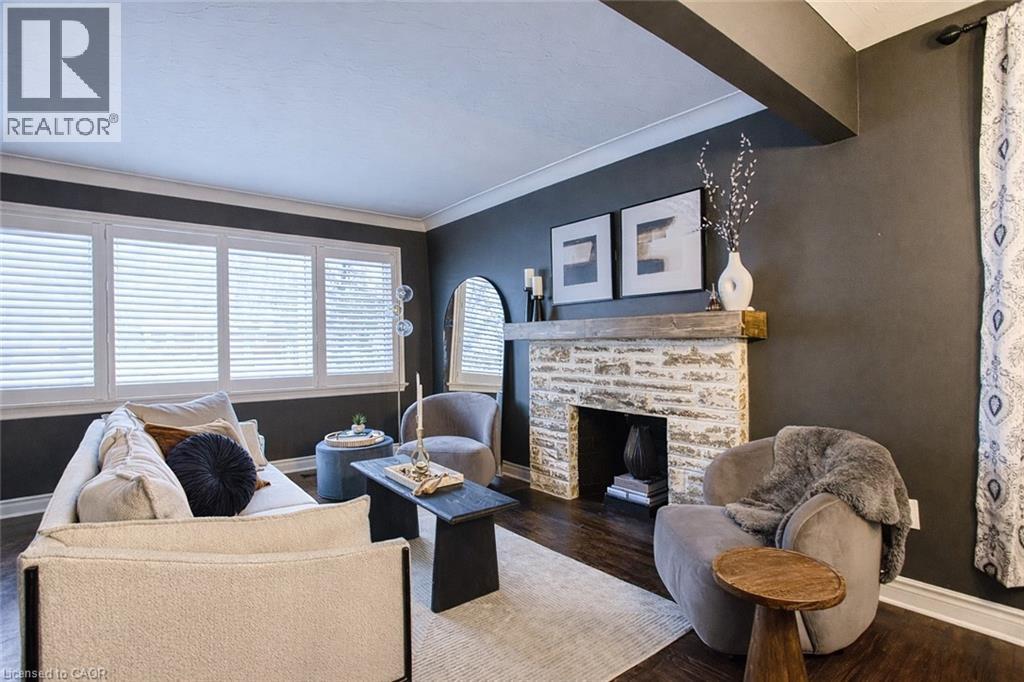 111 Leitch Drive, Grimsby, ON