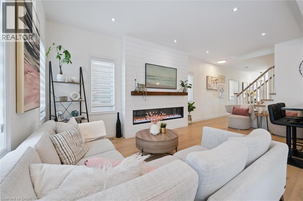 447 Moorlands Crescent, Kitchener, ON - Indoor Photo Showing Living Room With Fireplace