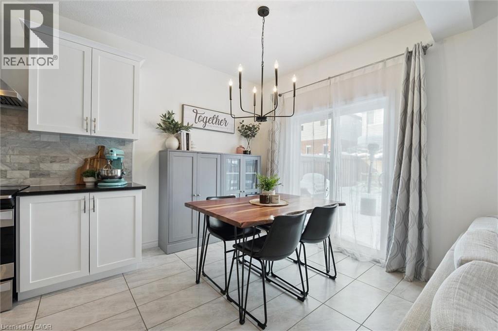 447 Moorlands Crescent, Kitchener, ON - Indoor Photo Showing Dining Room