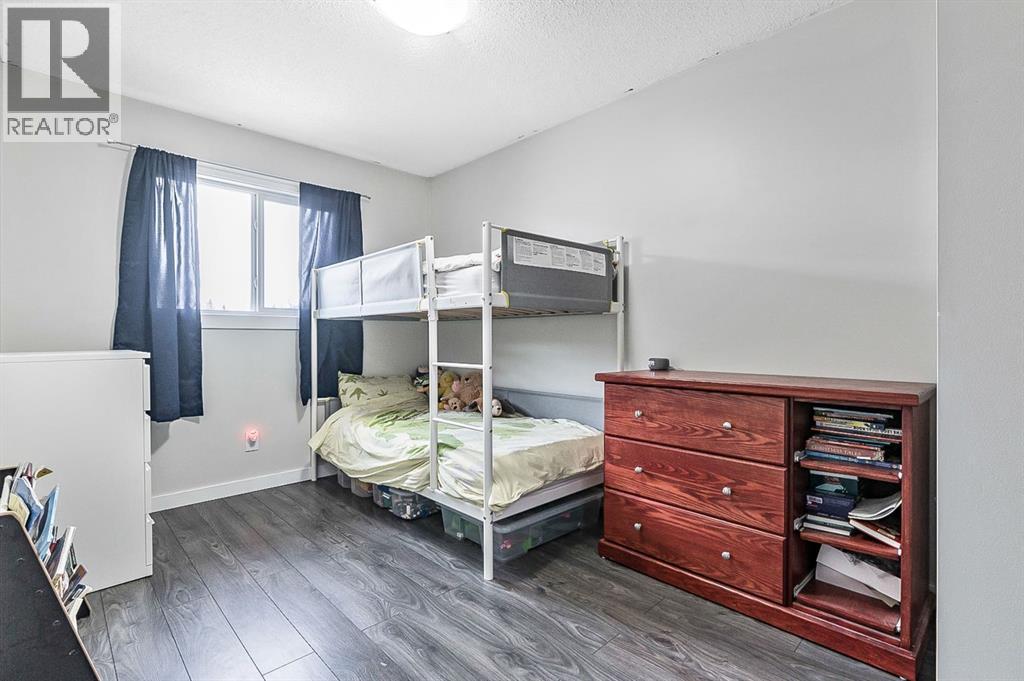 Bedroom - 29 Green Meadow Crescent, Strathmore, AB - Indoor Photo Showing Bedroom