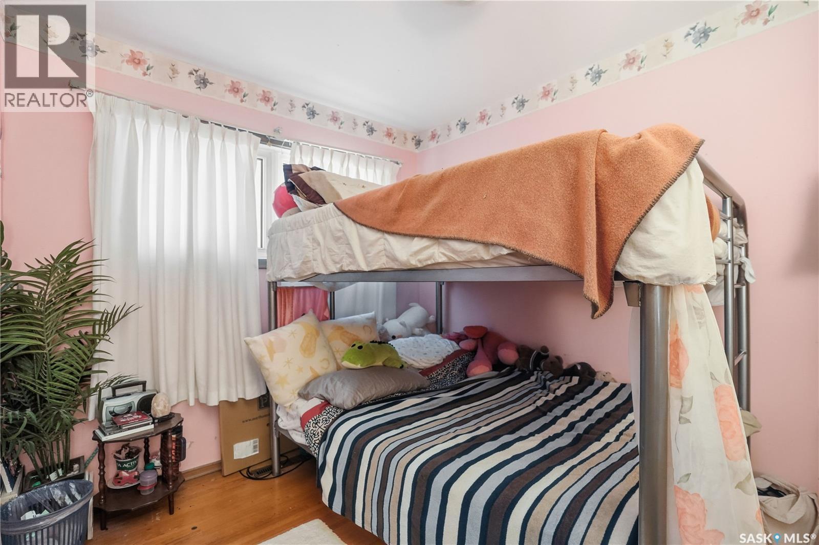 4111 Mcphail Avenue, Regina, SK - Indoor Photo Showing Bedroom