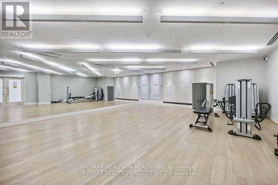 1501 - 30 Roehampton Avenue, Toronto, ON - Indoor Photo Showing Gym Room