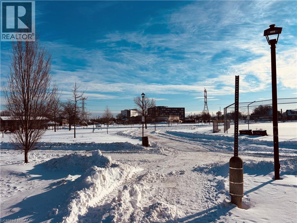 31 Weir Street S, Hamilton, ON - Outdoor With View