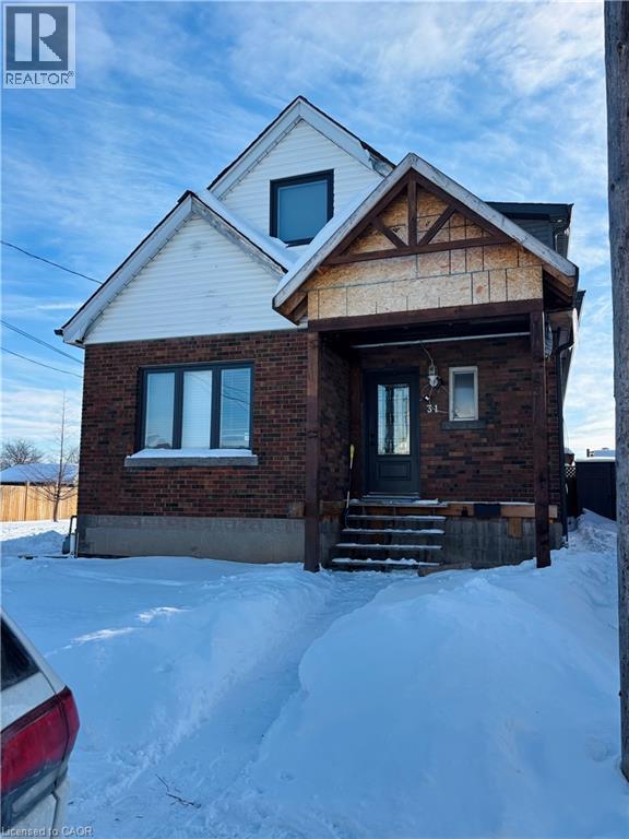 31 Weir Street S, Hamilton, ON - Outdoor