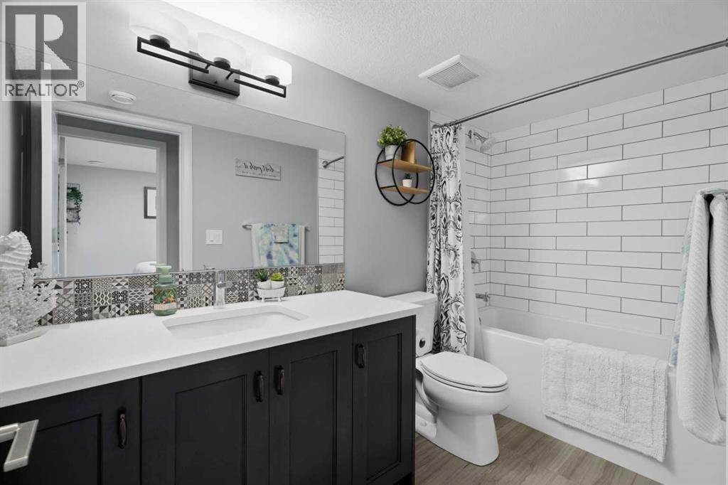 103 Masters Rise Se, Calgary, AB - Indoor Photo Showing Bathroom
