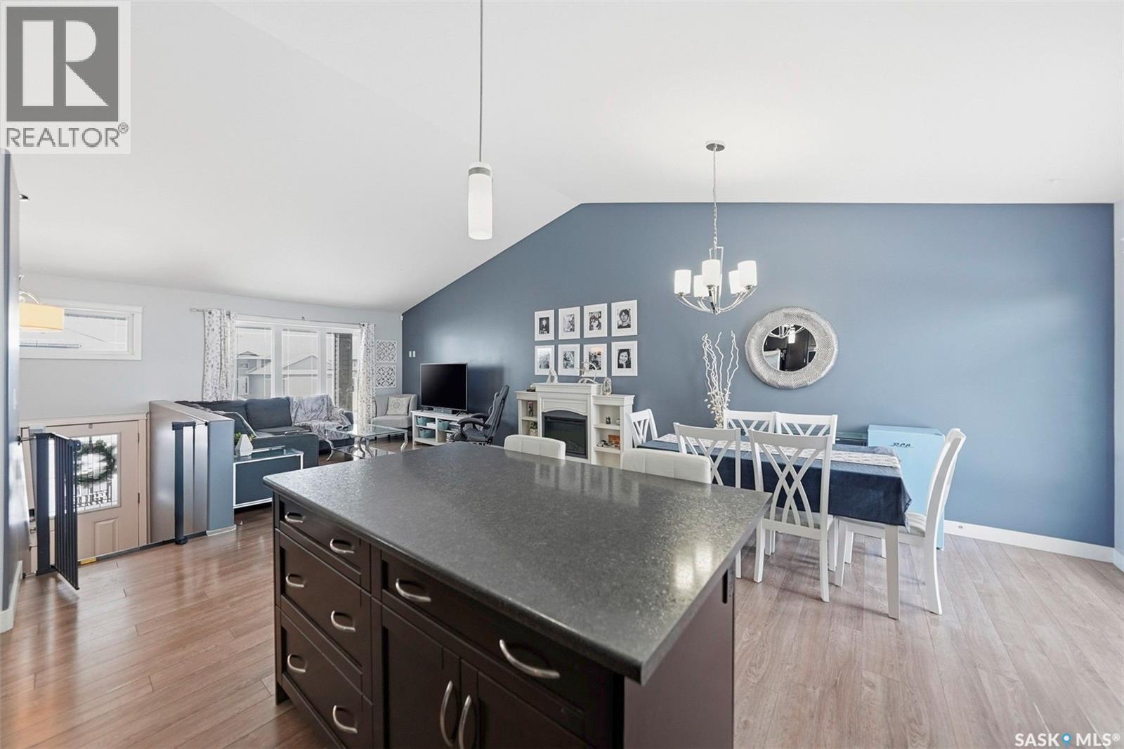 536 Palmer Crescent, Warman, SK - Indoor