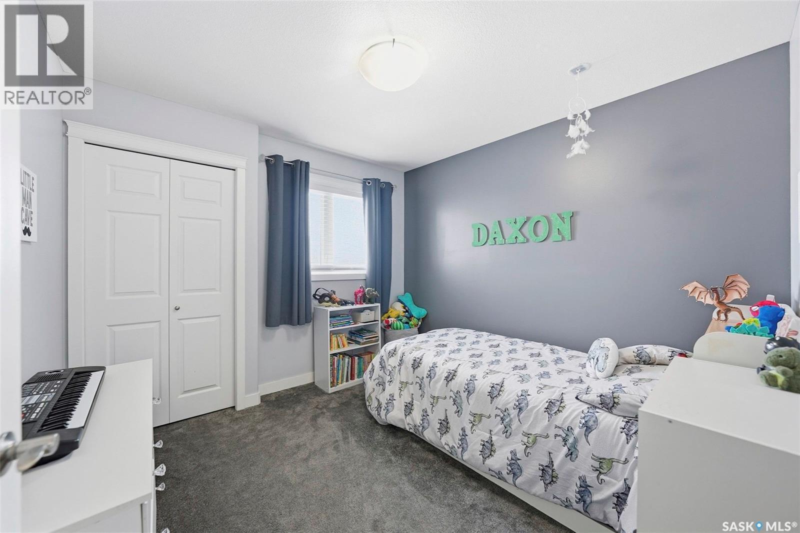 536 Palmer Crescent, Warman, SK - Indoor Photo Showing Bedroom