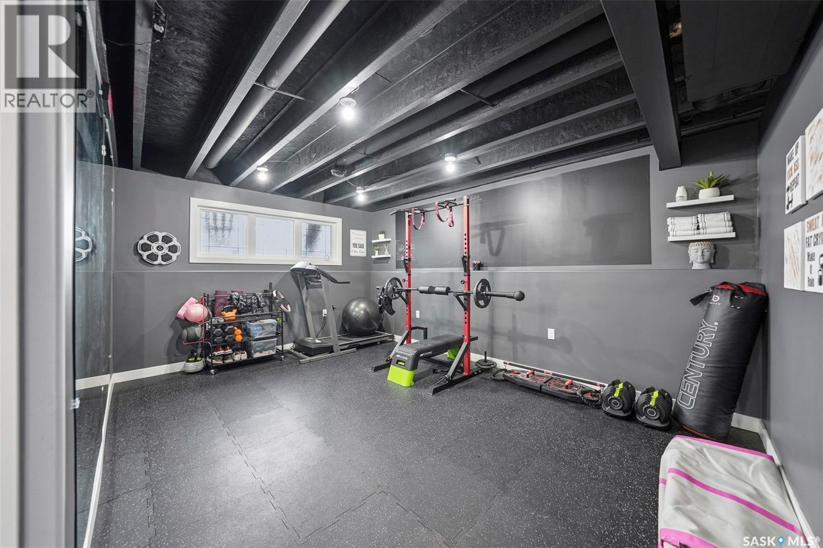 536 Palmer Crescent, Warman, SK - Indoor Photo Showing Gym Room