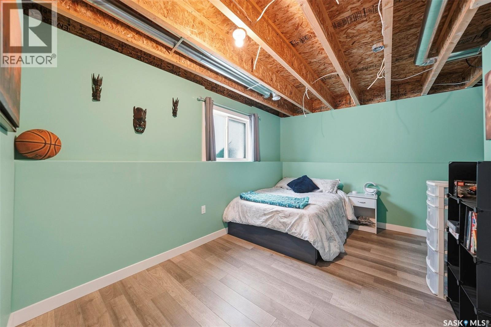 536 Palmer Crescent, Warman, SK - Indoor Photo Showing Bedroom