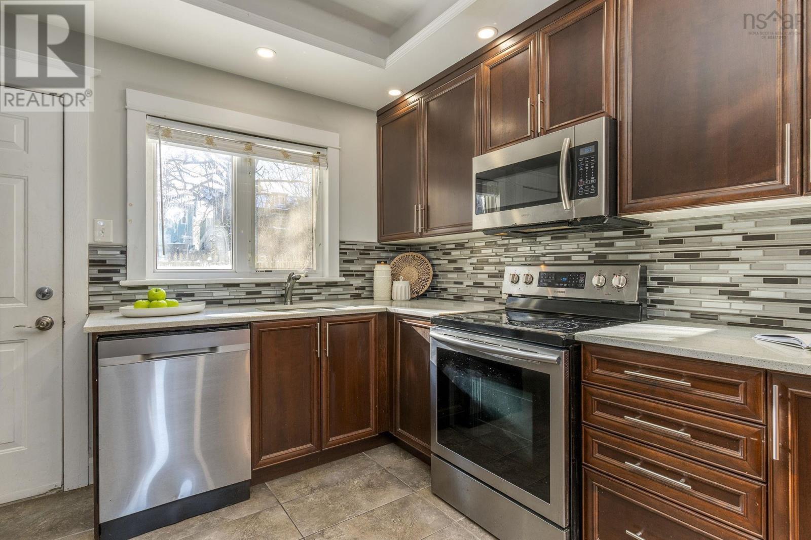Looking into nice backyard space - 2542 Gottingen Street, Halifax, NS - Indoor Photo Showing Kitchen With Upgraded Kitchen