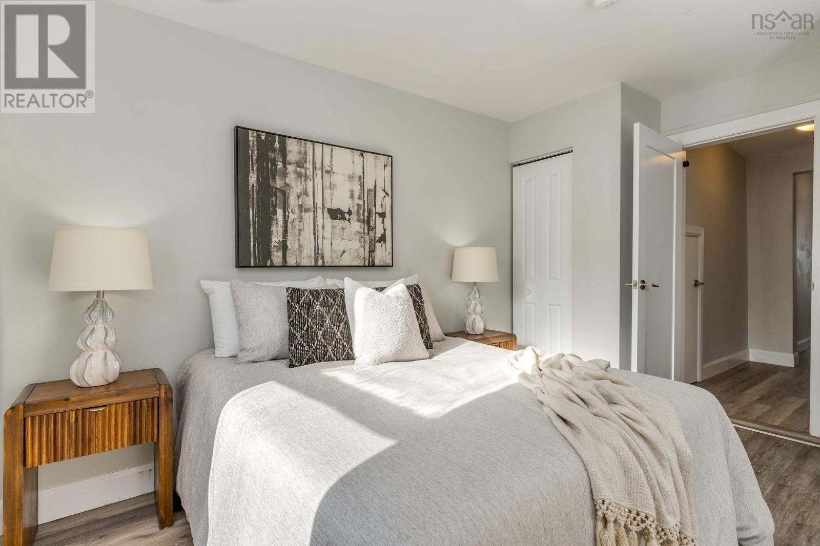 Well-sized bedroom - 2542 Gottingen Street, Halifax, NS - Indoor Photo Showing Bedroom