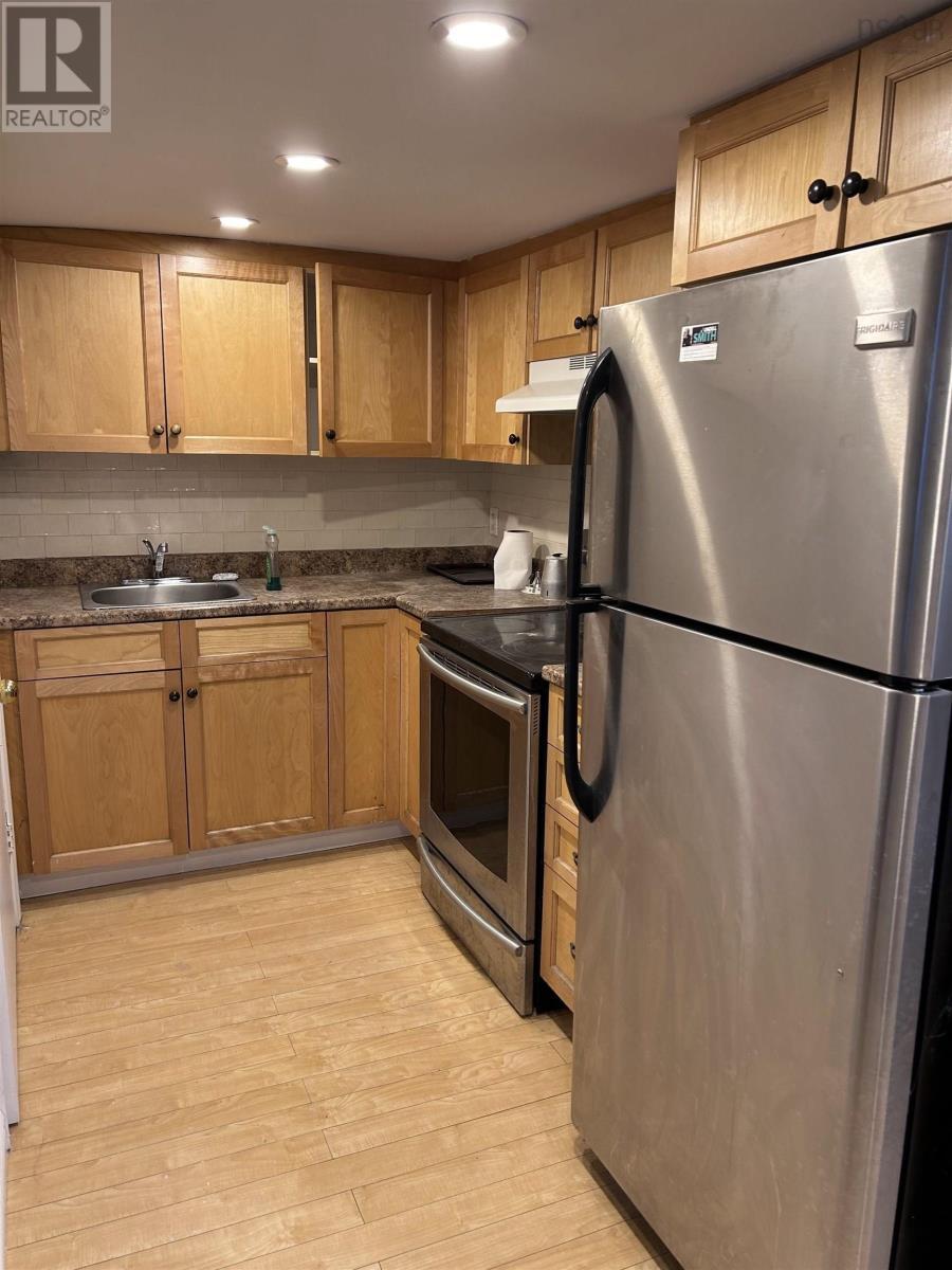 Lower level unit Kithchen - 2542 Gottingen Street, Halifax, NS - Indoor Photo Showing Kitchen