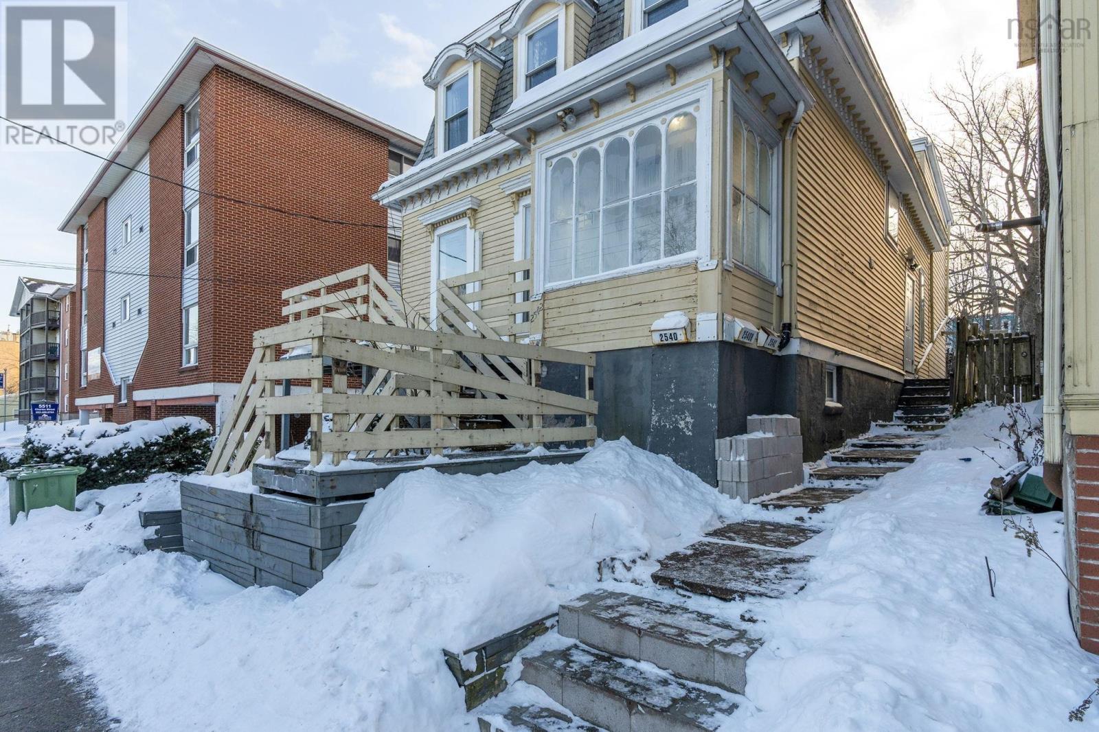 Separate entrance for each unit - 2542 Gottingen Street, Halifax, NS - Outdoor