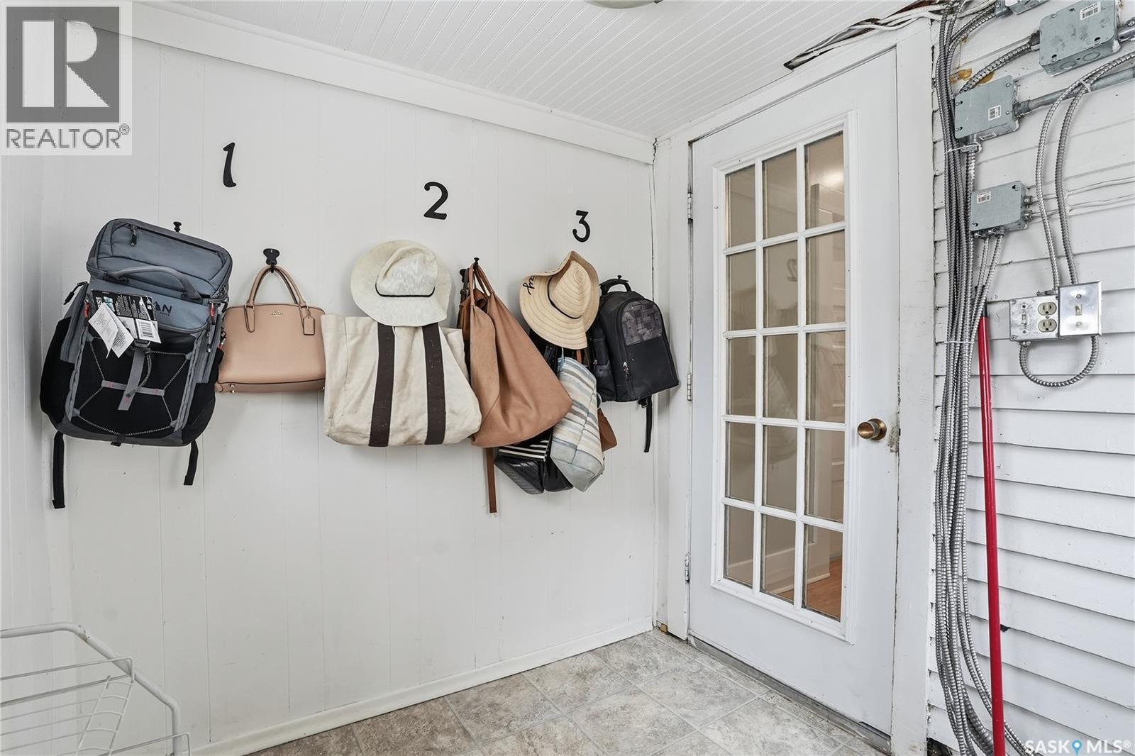 923 7Th Avenue N, Saskatoon, SK - With Exterior