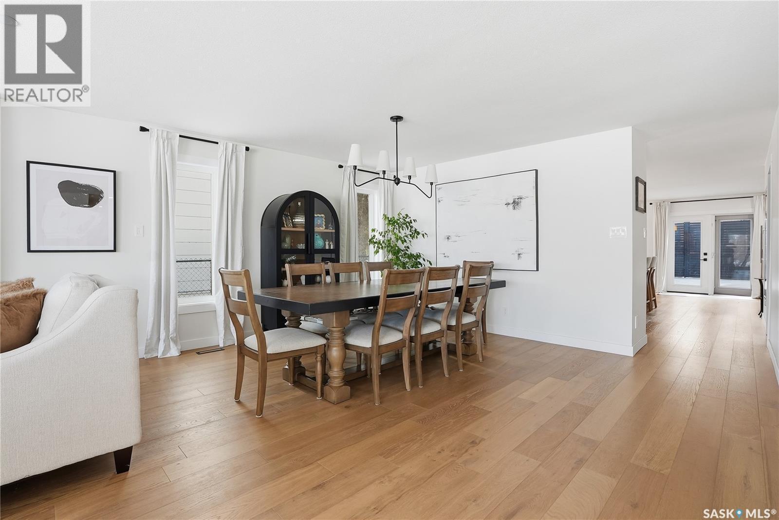 115 Whiteswan Drive, Saskatoon, SK - Indoor Photo Showing Dining Room