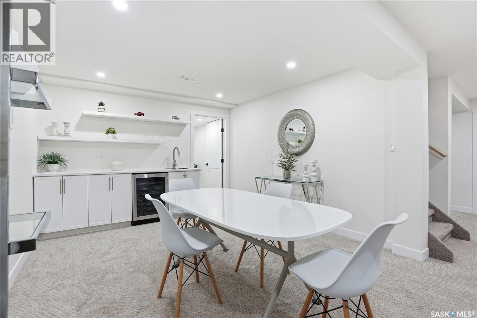 115 Whiteswan Drive, Saskatoon, SK - Indoor Photo Showing Dining Room