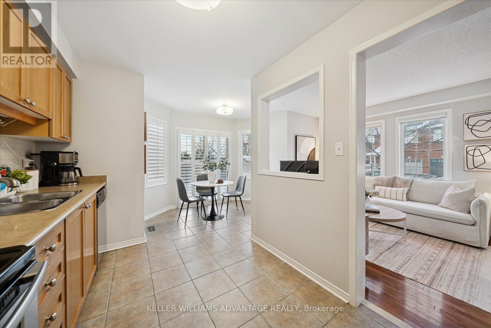 90 Collis Drive, Aurora, ON - Indoor