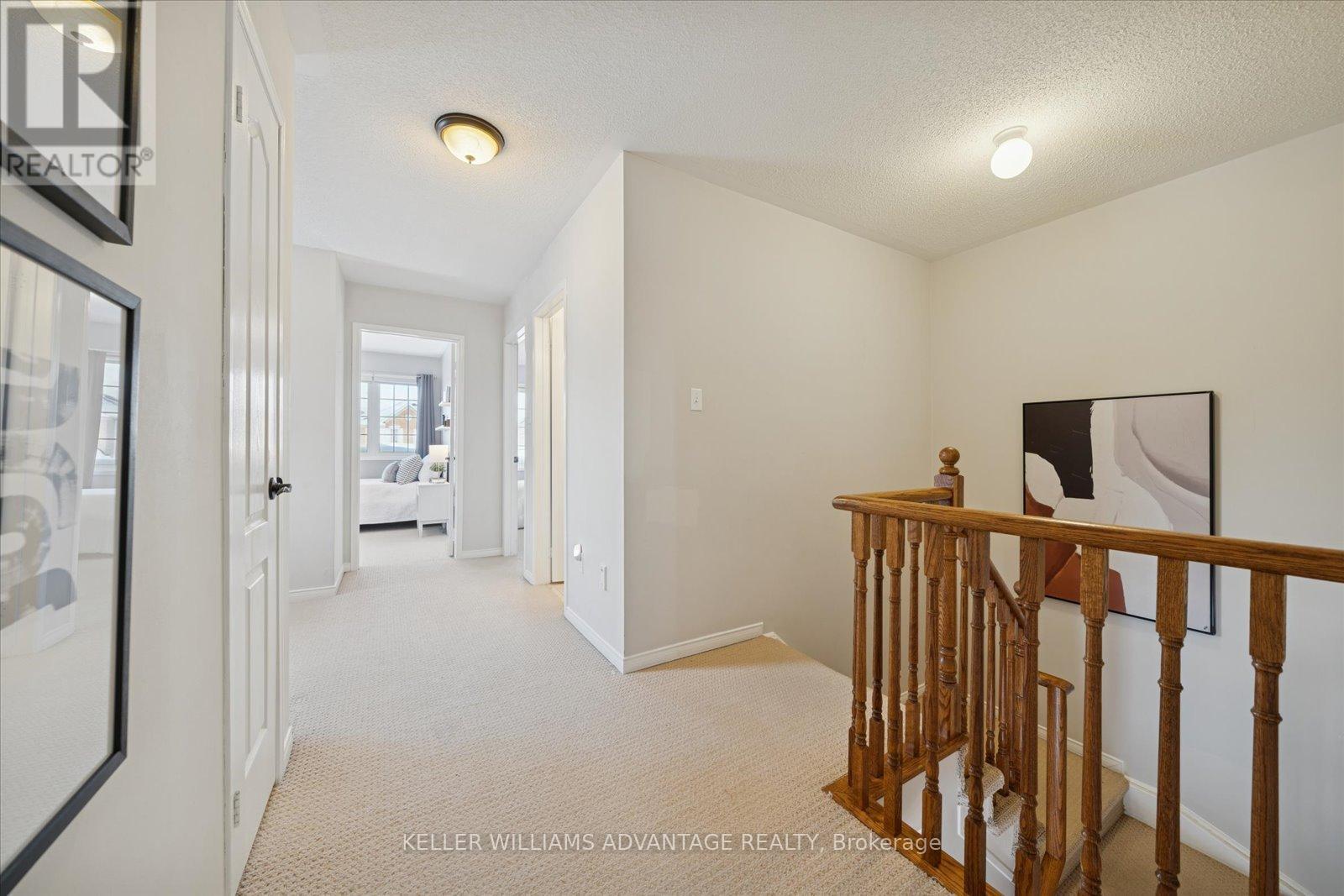 90 Collis Drive, Aurora, ON - Indoor Photo Showing Other Room